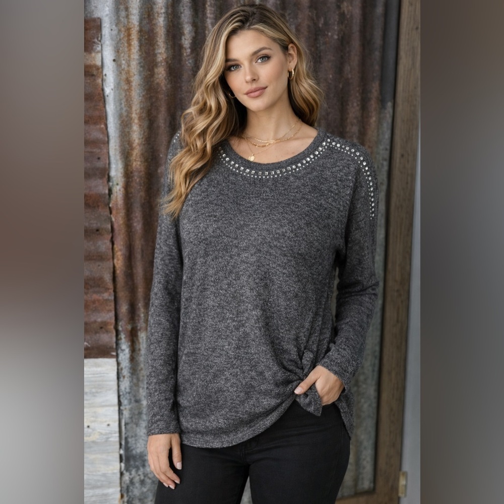 NWT-New York Laundry Gray Knot Top Rhinestone Neckline Twist Hem-Medium